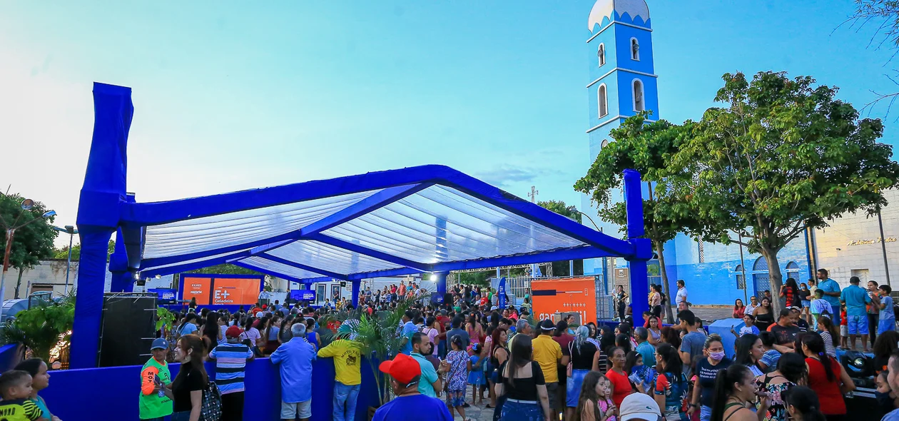 População irá receber geladeiras na Praça da Igreja Matriz