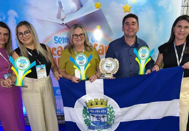 Prefeito Nonatinho do Sindicato recebe Prêmio Gestor Educador