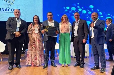 Prefeitura de Buriti dos Montes recebe prêmio