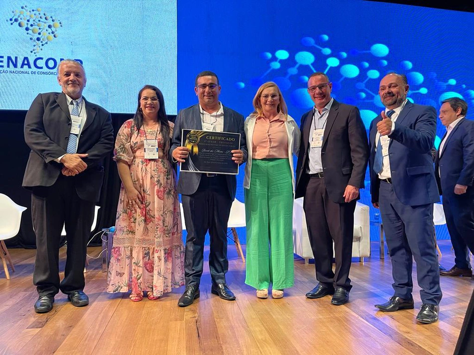 Prefeitura de Buriti dos Montes recebe prêmio