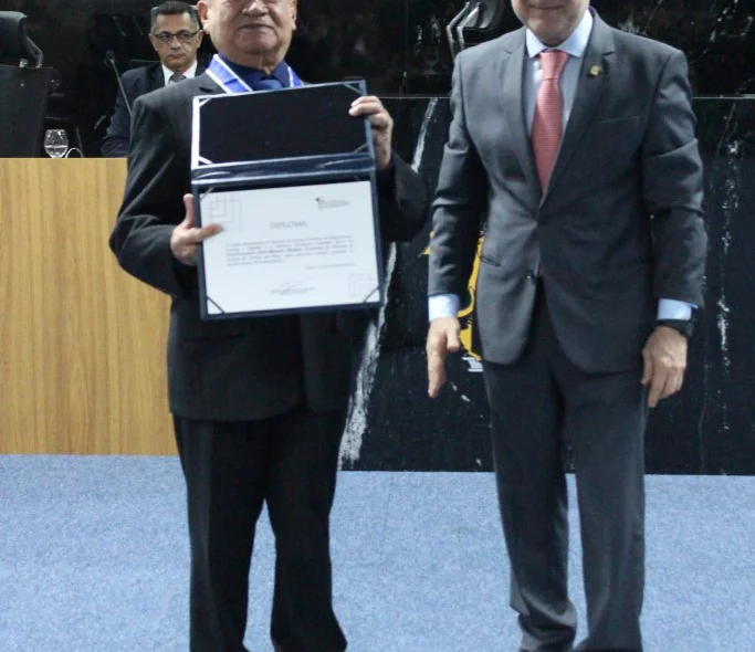 Presidente do TJ, Ribamar Oliveira e Marcos Villas Lobos