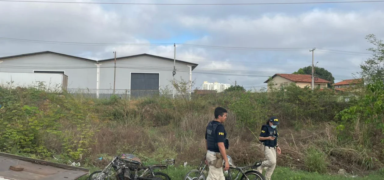 PRF controlou o trânsito no local do acidente