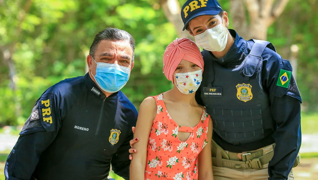 PRF realiza campanha “Policiais contra o Câncer Infantil” em Teresina