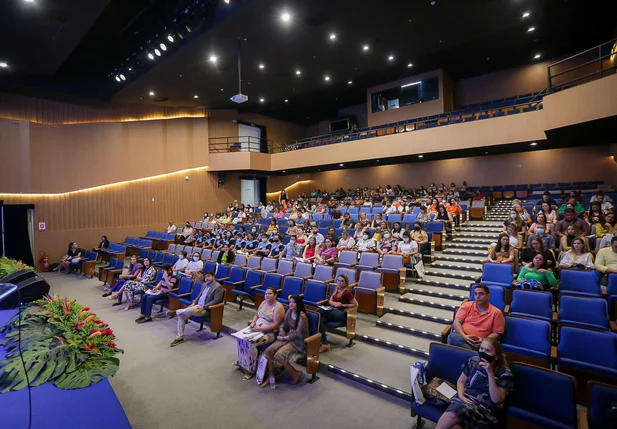 Público presente no auditório