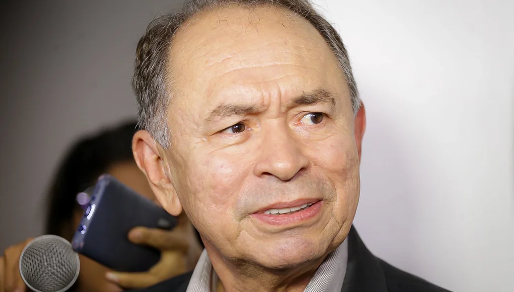 Secretário Antônio Neto
