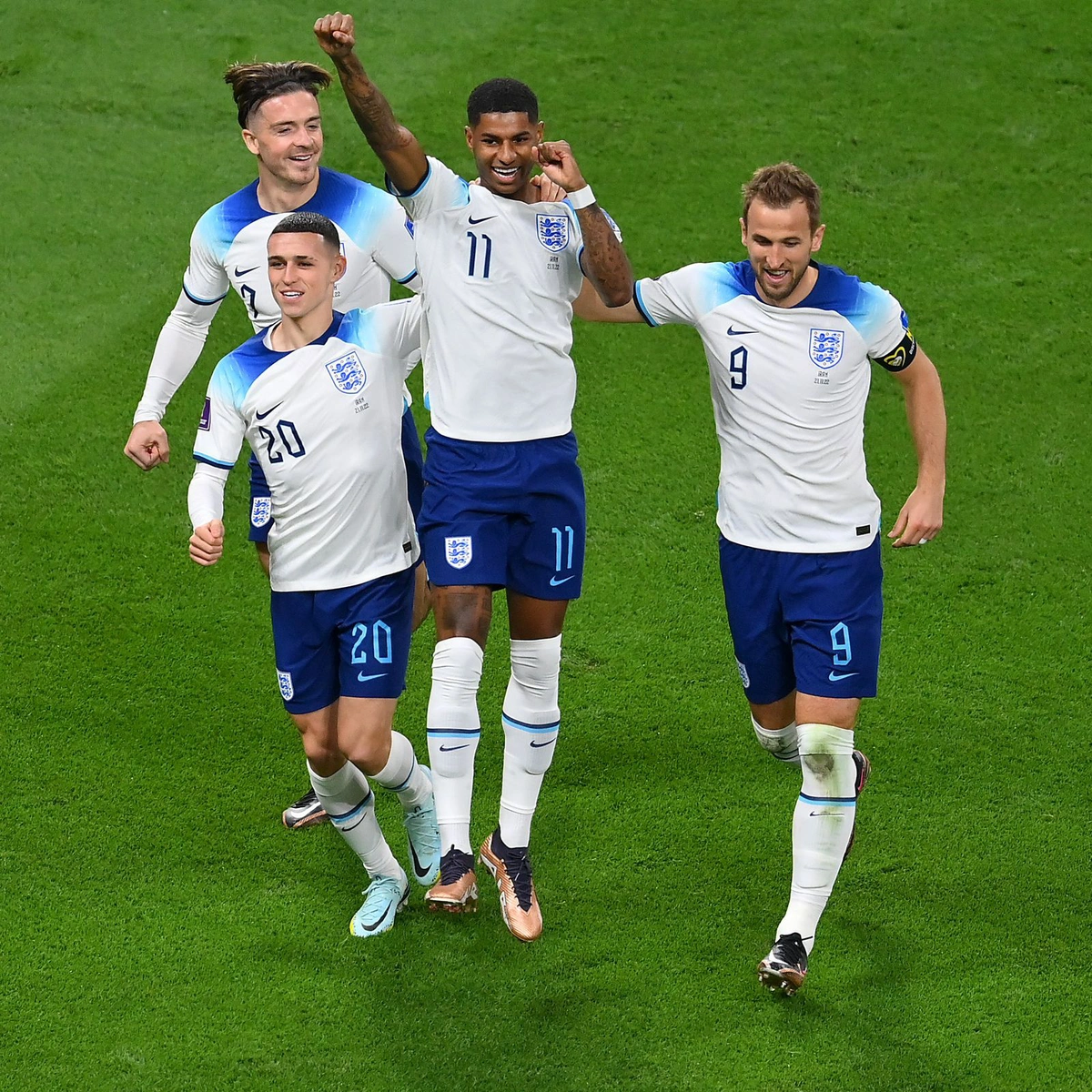 Seleção inglesa comemora gol