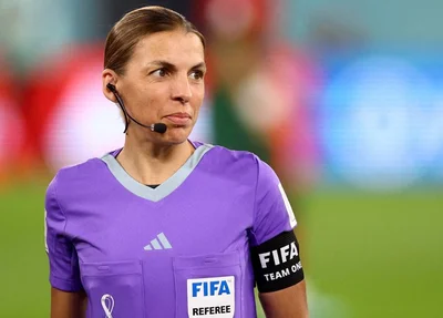 Stephanie Frappart árbitra francesa