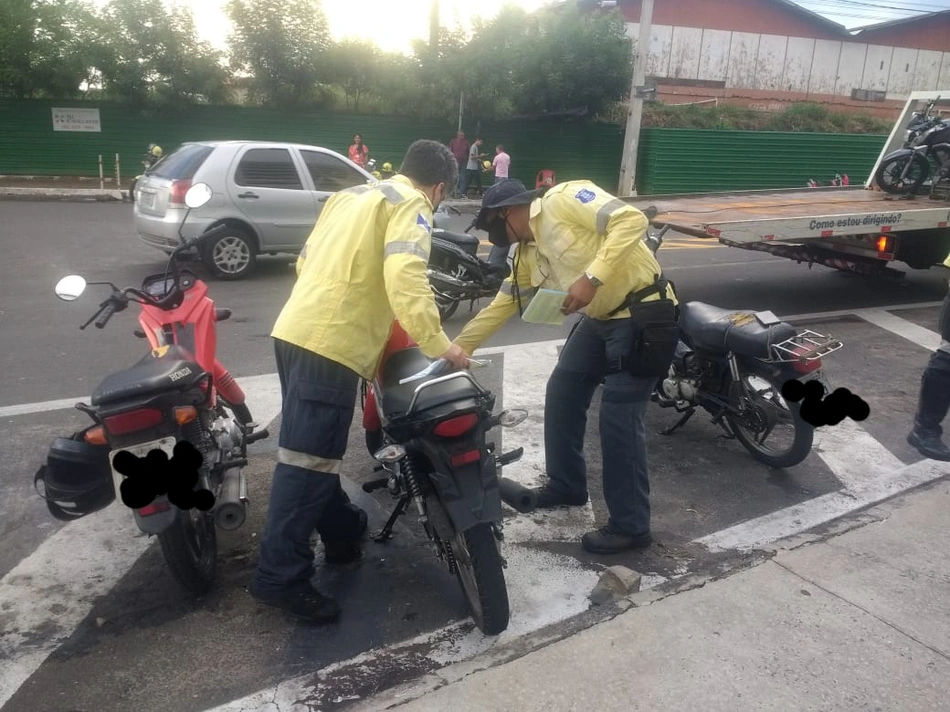 Strans e GCM recuperam moto roubada