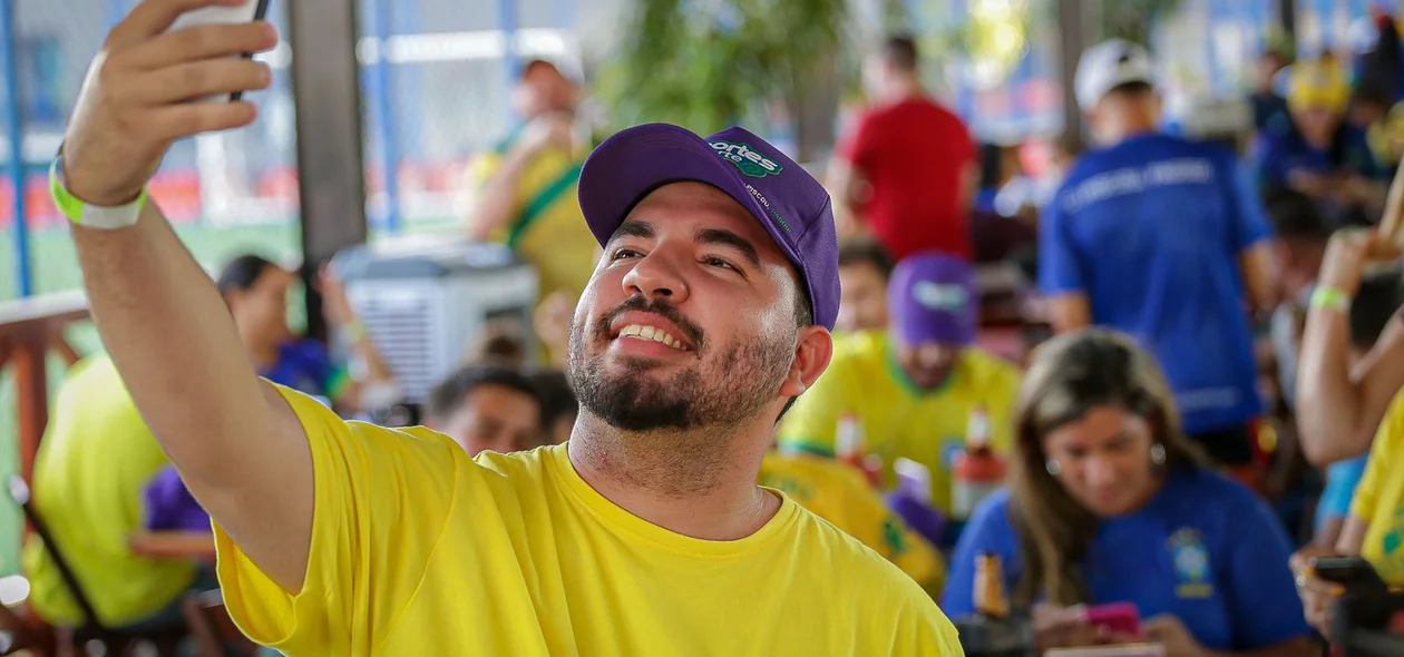 Torcedor fazendo selfie