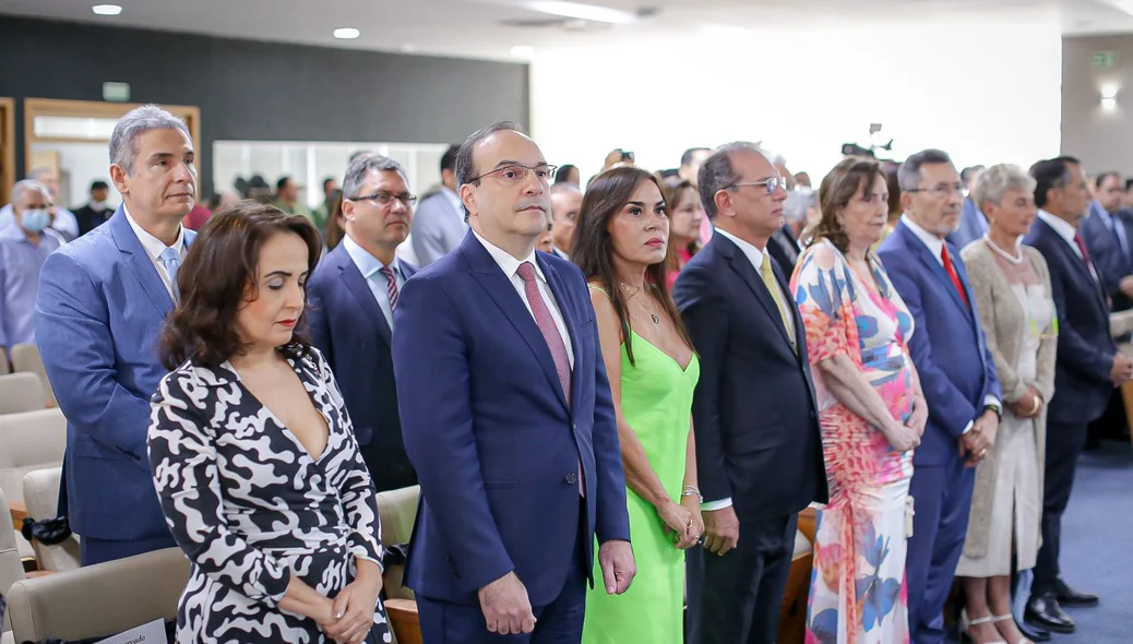 Tribunal de Justiça do Piauí homenageia 13 autoridades
