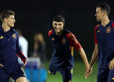 Último treino da Espanha antes da estreia na Copa do Mundo