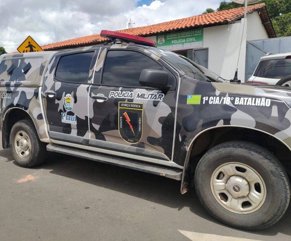 Viatura da Força Tática de Água Branca