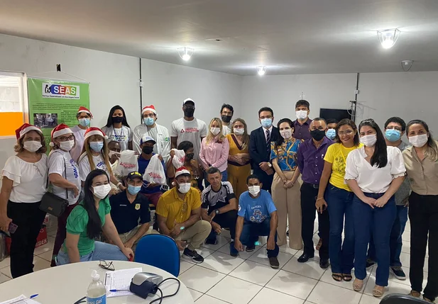 Ação solidária de natal promovida pela OAB