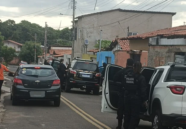 Agentes da PF