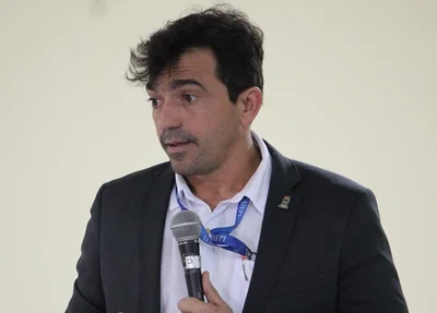 Alexandro Marinho Oliveira