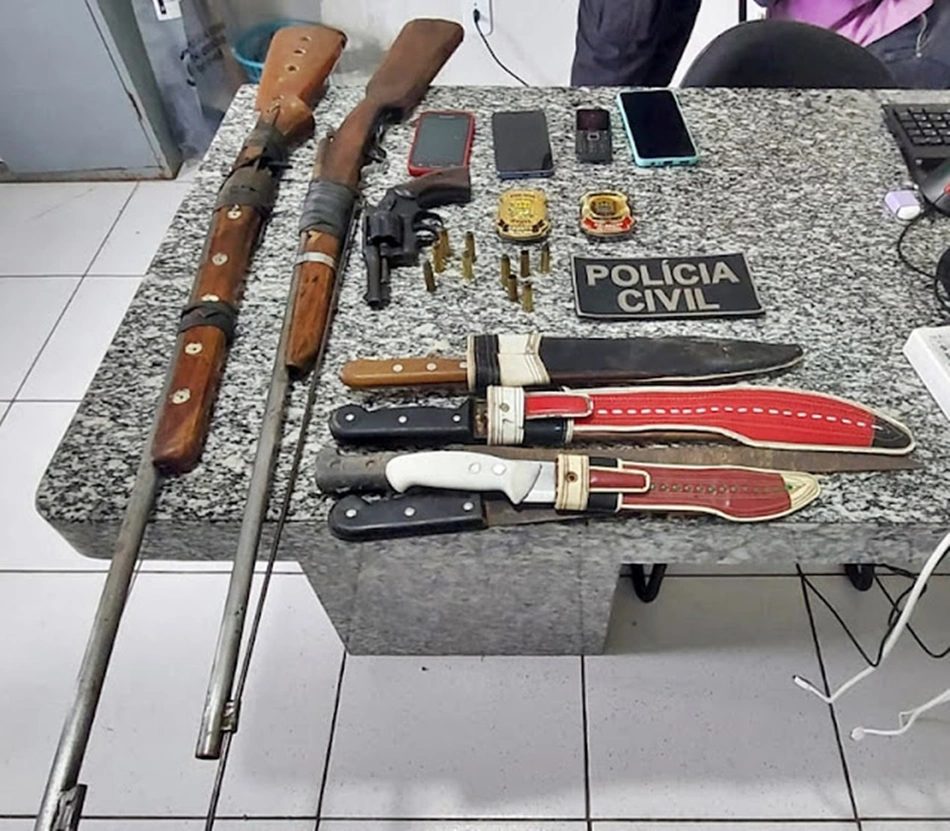 Armamentos apreendidos em Cocal
