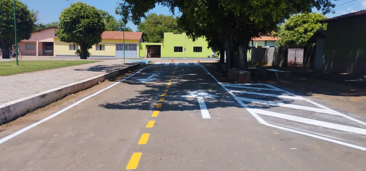 Avenidas asfaltadas em Curimatá