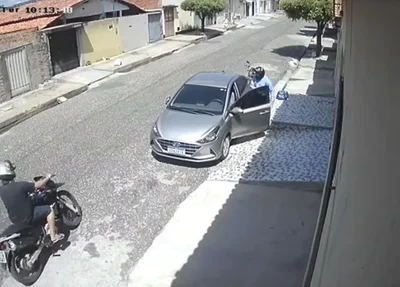 Câmera flagrou criminosos roubando carro de cabo da PM em Teresina