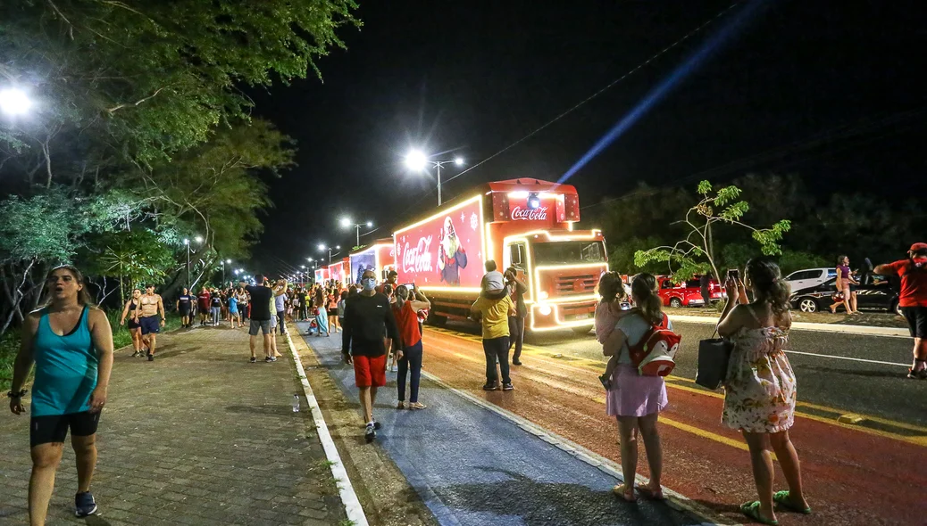 Caravana de Natal na Raul Lopes