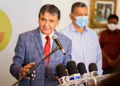 Coletiva de imprensa no Palácio de Karnak com futuro ministro Wellington Dias