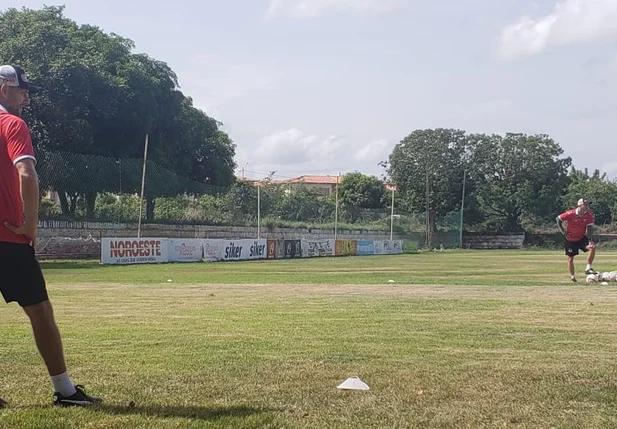 Comissão técnica do River, no CT Afrânio Nunes
