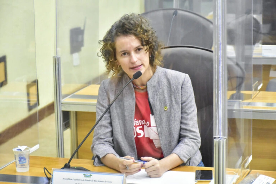 Deputada Isolda Dantas