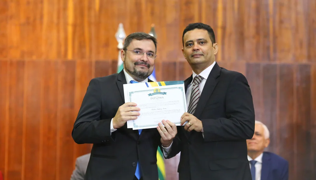 Deputado Fábio Novo é diplomado