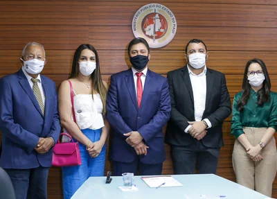 Dr. Pessoa e Ministério Público assinam Termo de Cooperação