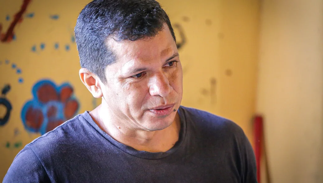 Edilson da Silva, morador da casa