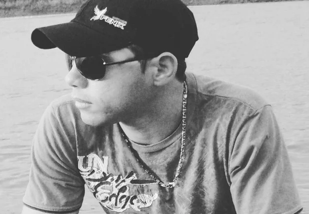 Elton Guedes de Sousa