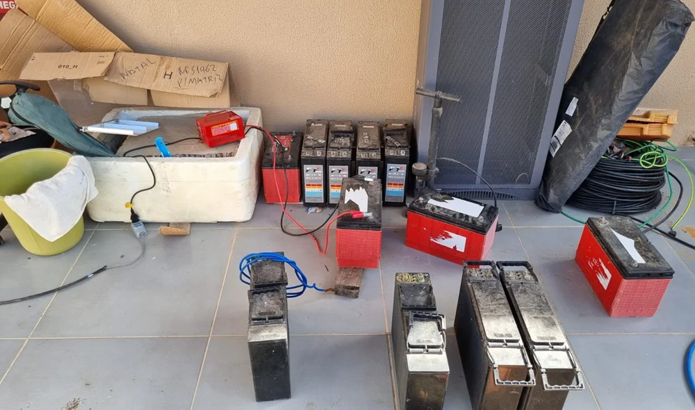 Equipamentos furtados de empresas de telefonia móvel