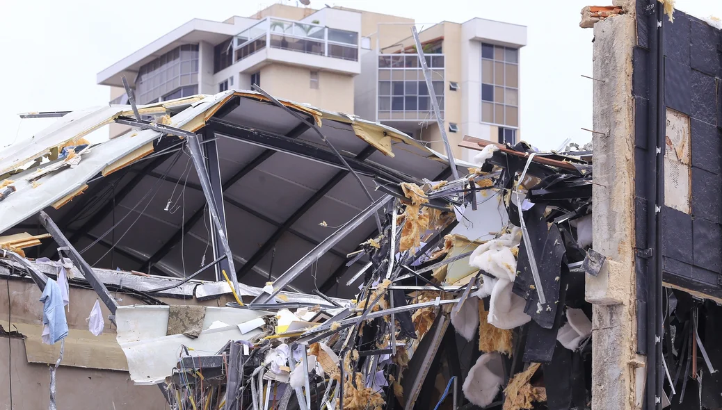 Estrutura destruída