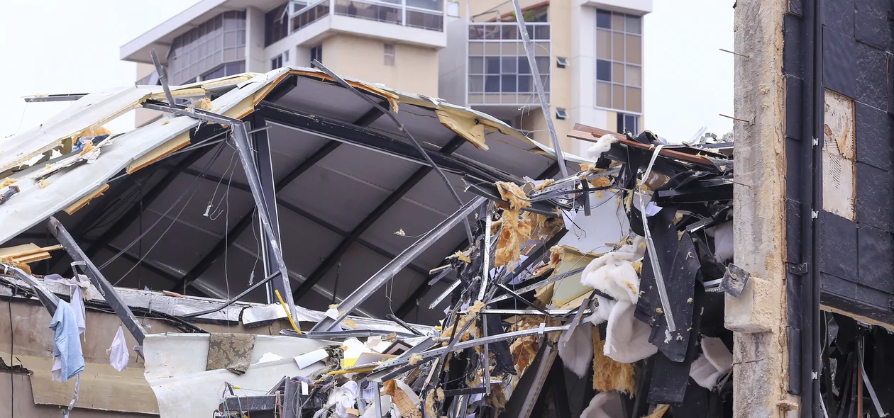 Estrutura destruída