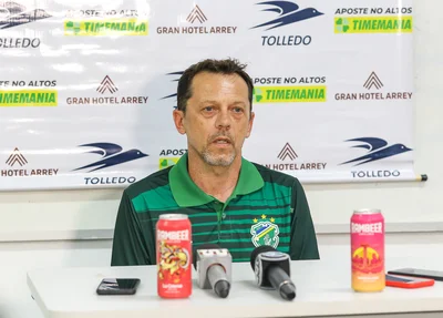 Fernando Tonet em coletiva