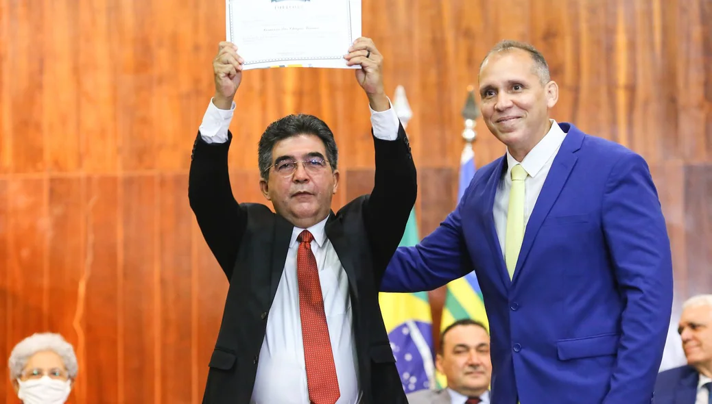 Francisco Limma é diplomada