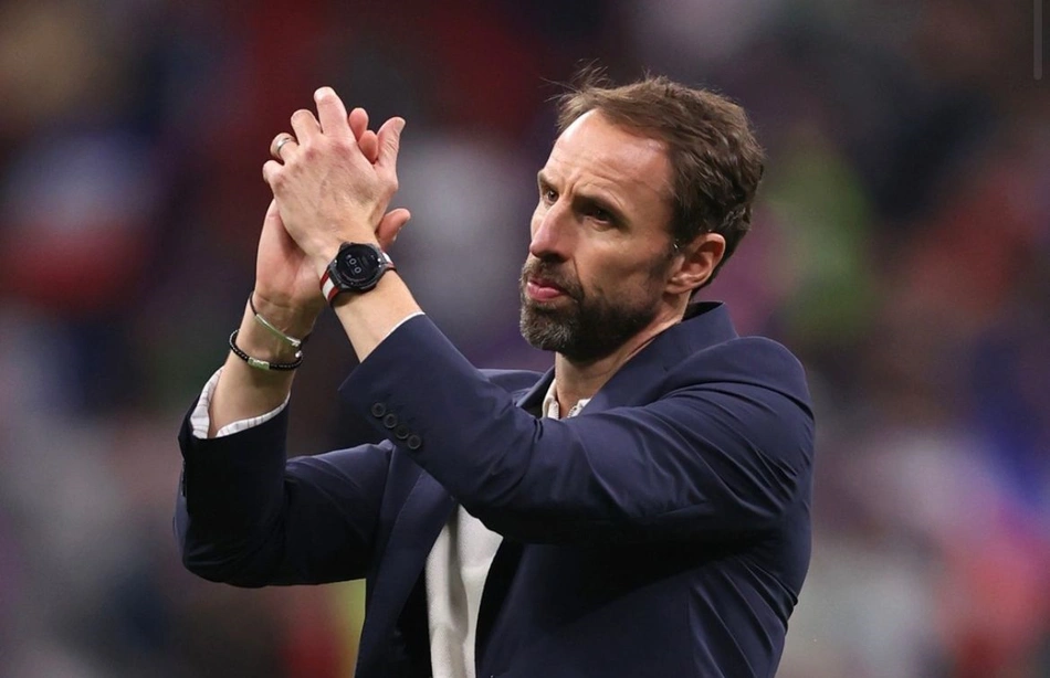 Gareth Southgate continua como técnico da Inglaterra