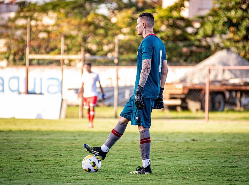 Goleiro Renan Batista