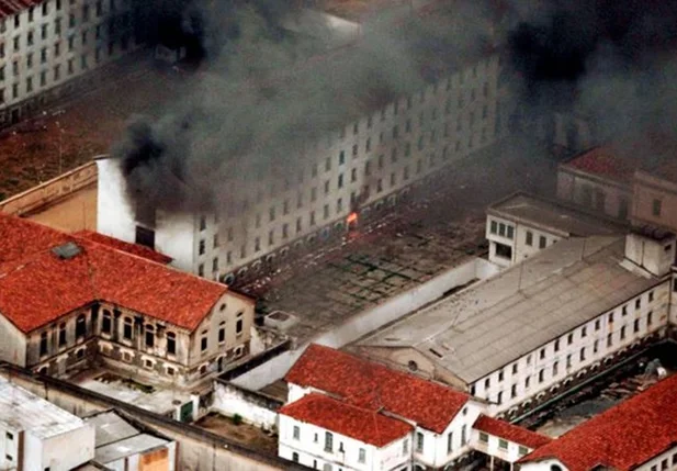 Incêndio na Casa de Detenção de São Paulo, Carandiru, no dia do massacre