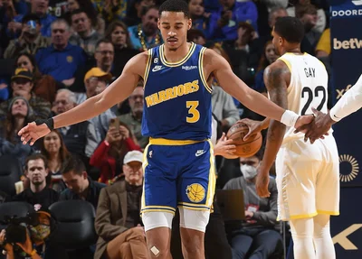 Jordan Poole anota 26 pontos em partida contra Utah Jazz