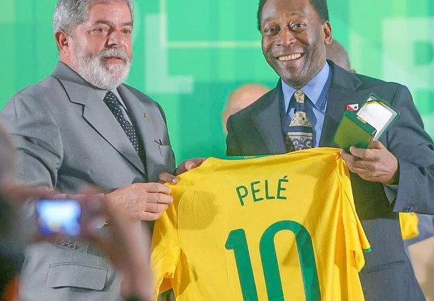 Lula lamenta morte de Pelé