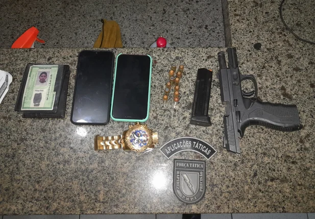 Material apreendido no bairro São Vicente de Paula, em Parnaíba