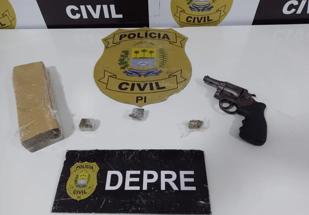 Material apreendido pela DEPRE