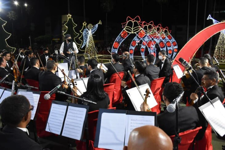 Orquestra participou da solenidade