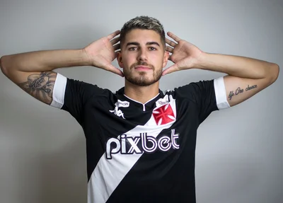 Pedro Raul é oficialmente jogar do Vasco