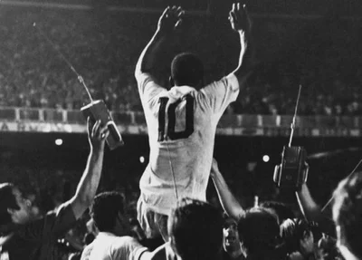 Pelé fez história no futebol mundial