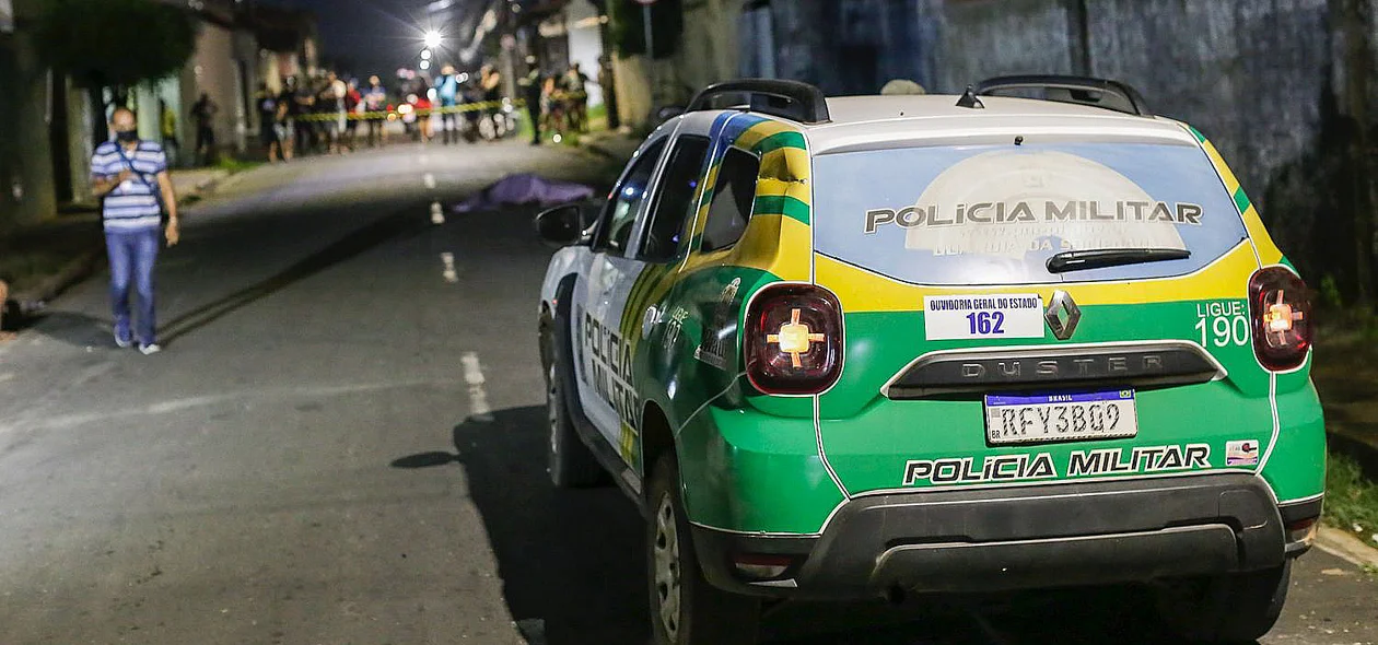 Polícia Militar no local