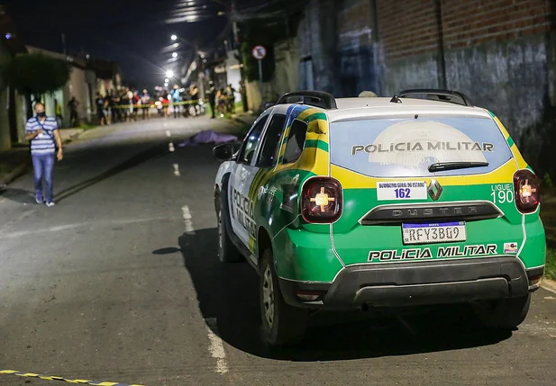 Polícia Militar no local