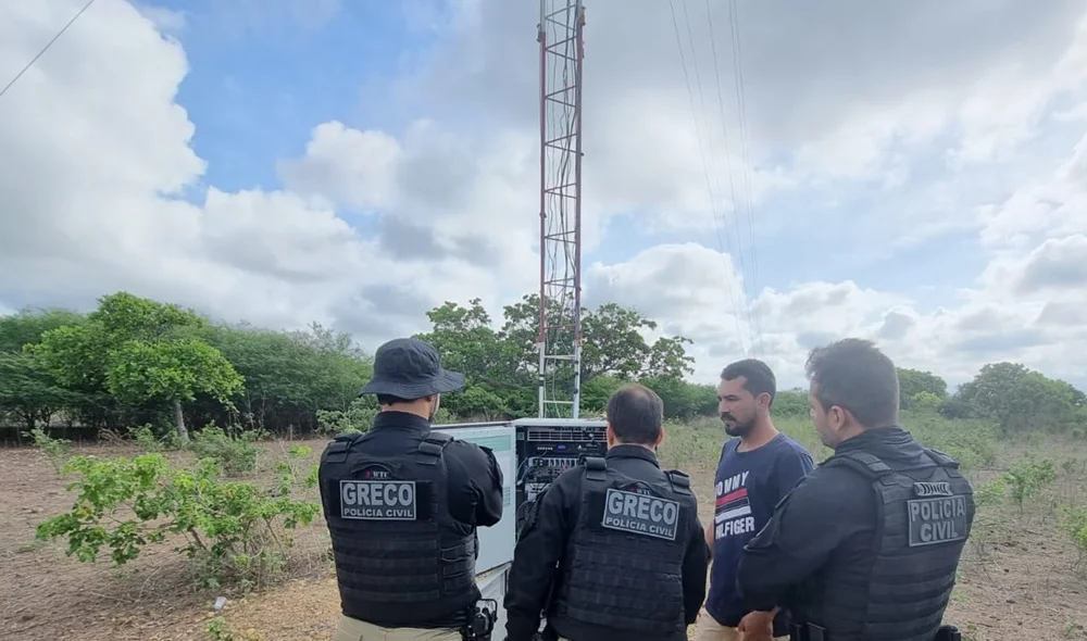 Policiais fecharam um provedor em Pio IX