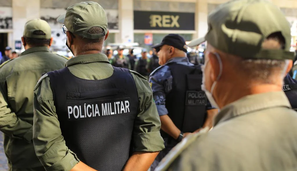 Policial Militar durante Operação Boas Festas