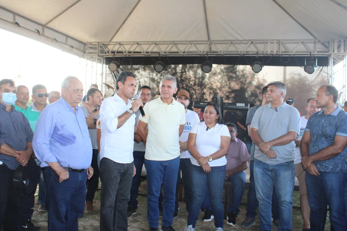 Prefeito Zé Henrique inaugurou passagem molhada